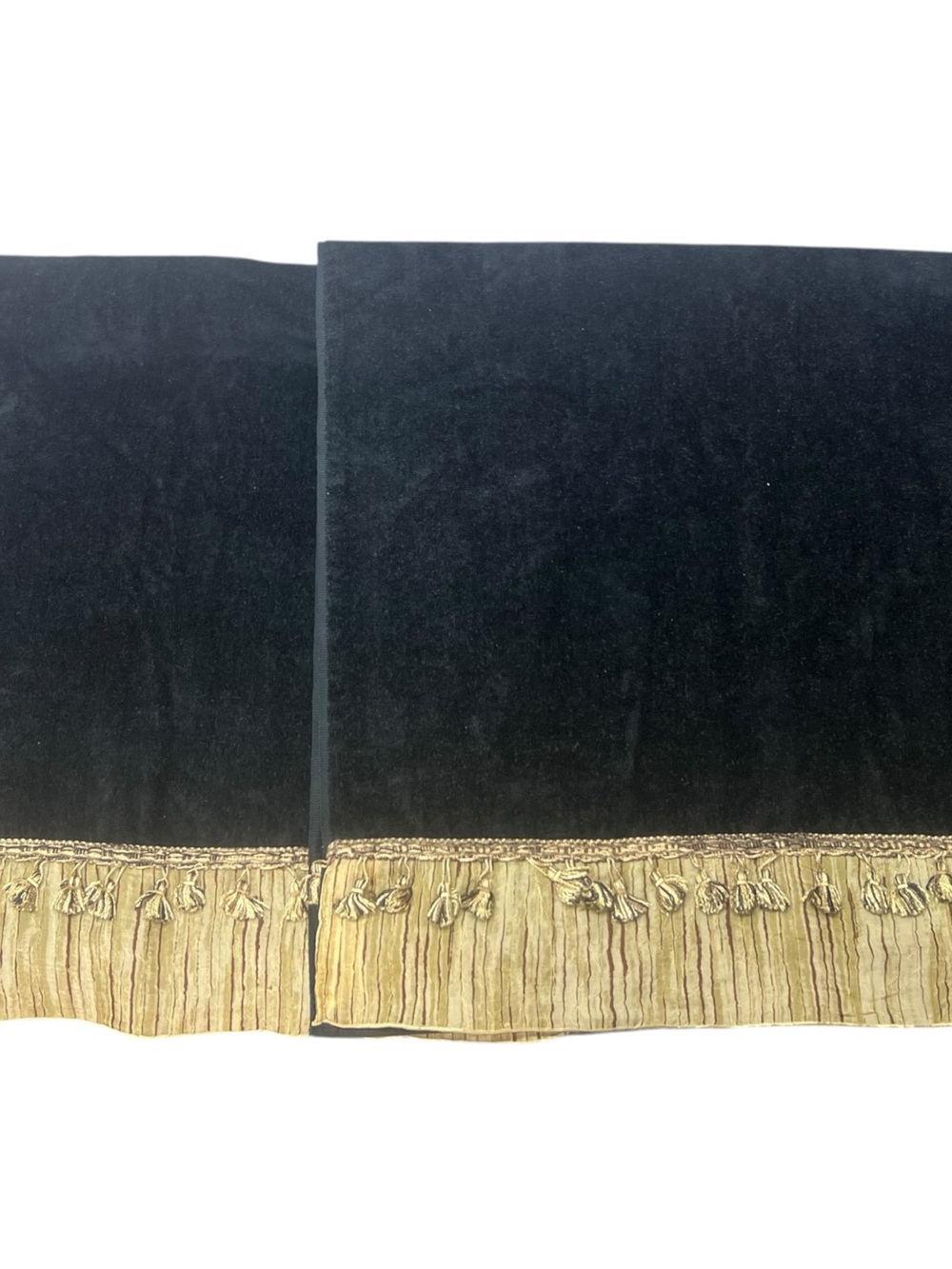Avanti Look Black Velour Bath Towels Set 2 Tassel Fringe Gold Trim 24”x56” Lux